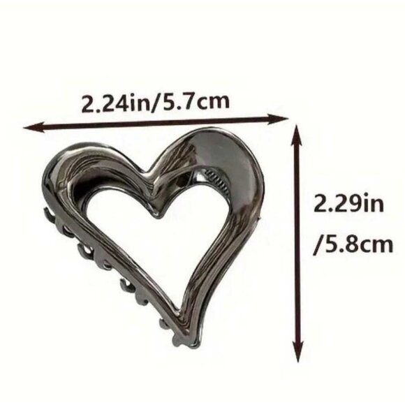 SINGLE METAL HEART CLAW CLIP (SILVER) - Picture 5 of 5